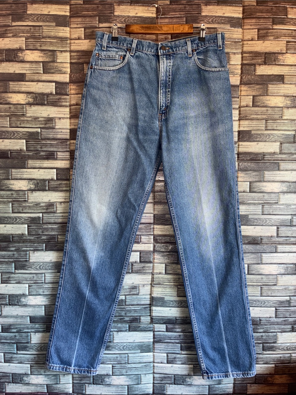 Vintage 90’s Levis 540 Relaxed Fit Jeans Mens 38x34 Medium Wash Denim